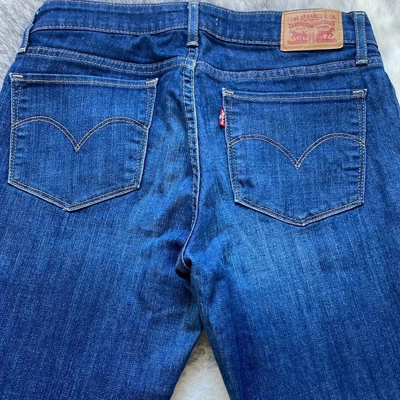 Levi’s Skinny Jeans - Picture 8 of 9